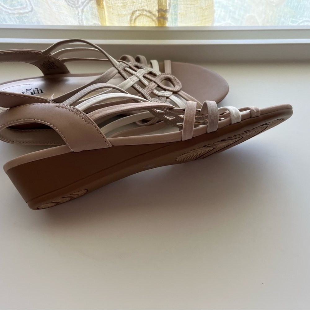 East 5th Tan and Cream Sandals Elegant Comfort - Picture 6 of 10